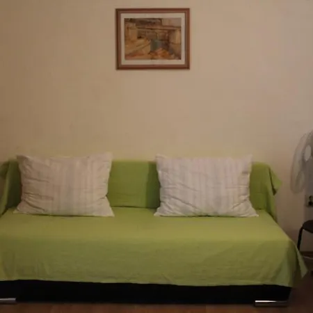 Mint - 50m From Sandy Apartment Povljana